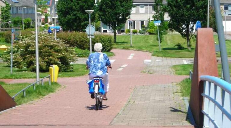 TU Delft werkt aan Gazelle-fiets die vallende fietsers rechtop houdt