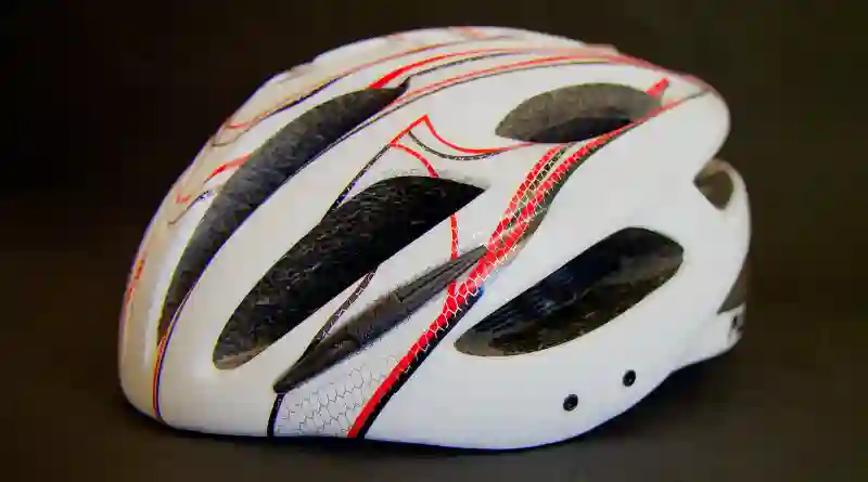 Helmplicht voor kinderen op fatbikes en e-bikes