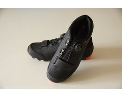 Schoen Shimano ME501