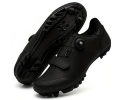 Zwarte wielren schoenen met klik pedalen unisex fietsschoenen maat 43 MTB schoenen heren dames compatibel met Delta cleats indoor outdoor fiets schoenen met draaiknop sluiting en clip systeem