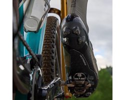 Fietschoenen met SPD cleats en antislip platen, ideaal voor mountainbiken, met 2 gaten en comfortabele pasvorm